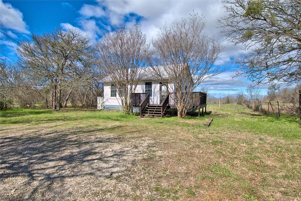 8402 ELROY RD, DEL VALLE, TX 78617 - Image a449cbb7d75352c75f46a600da214938/706181318