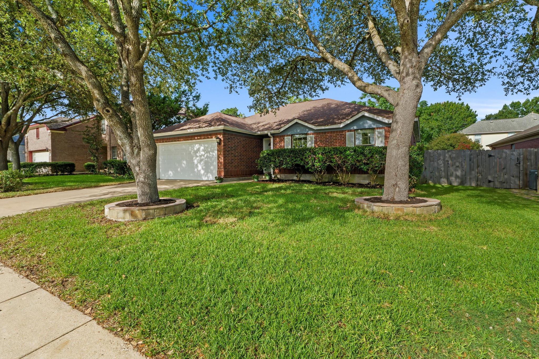 1709 Woodland DR