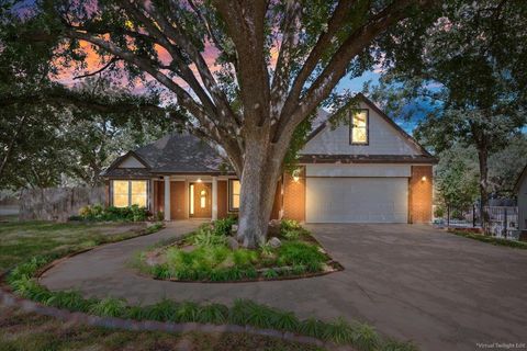 Photo of 601 Christina CIR, Harker Heights, TX 76548 (MLS # 6417640)