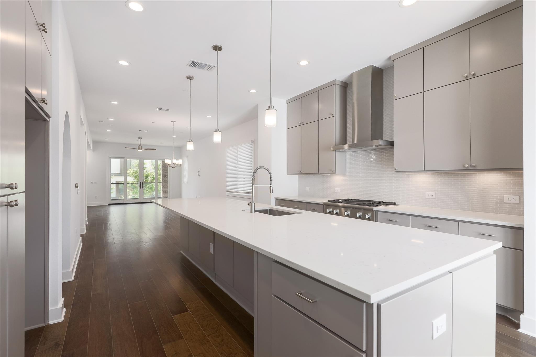 4703 Unity CIR 284