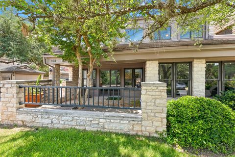 Photo of 103 Birdie DR, The Hills, TX 78738 (MLS # 4321597)