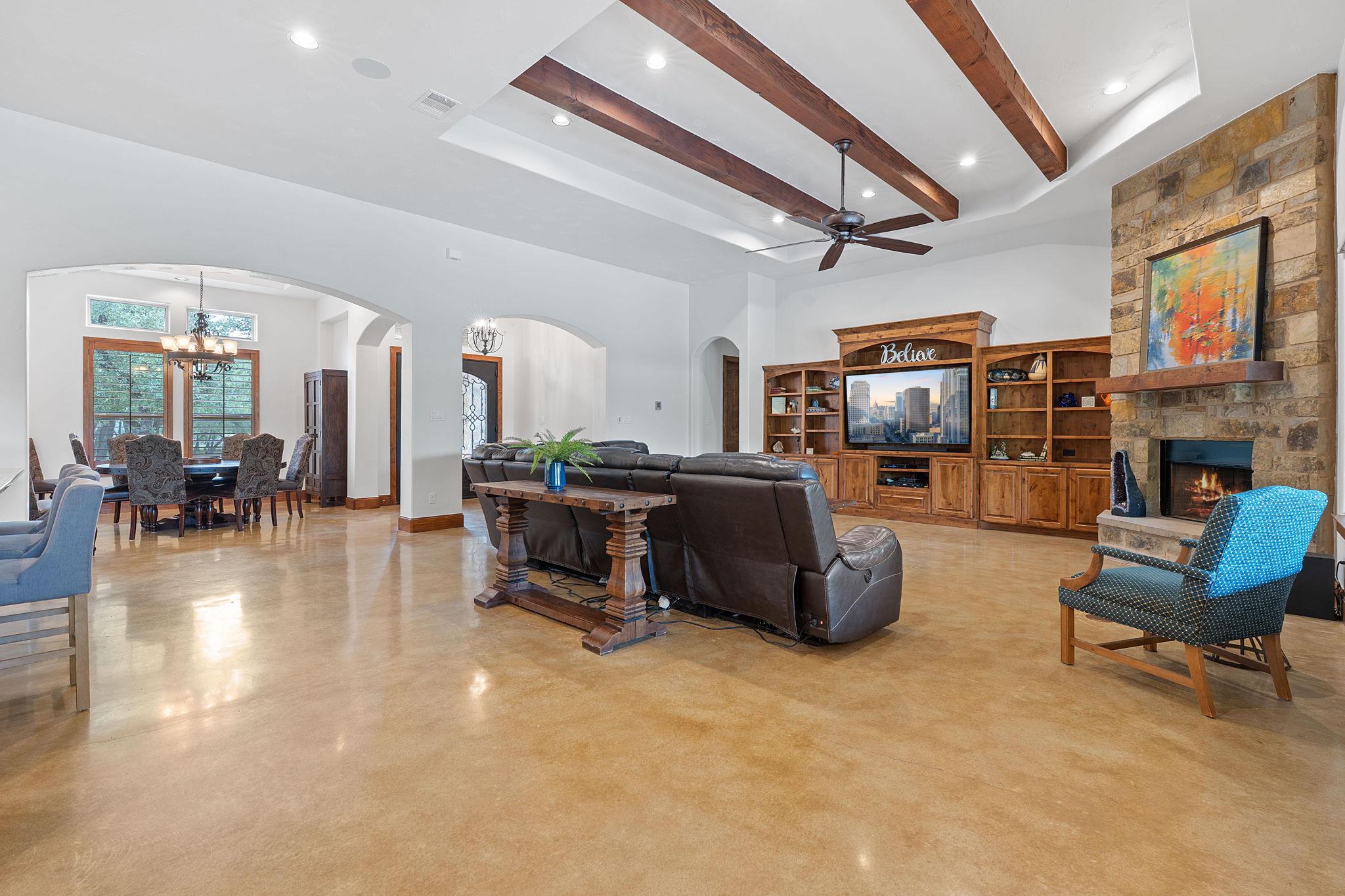 908 Jennings Branch RD