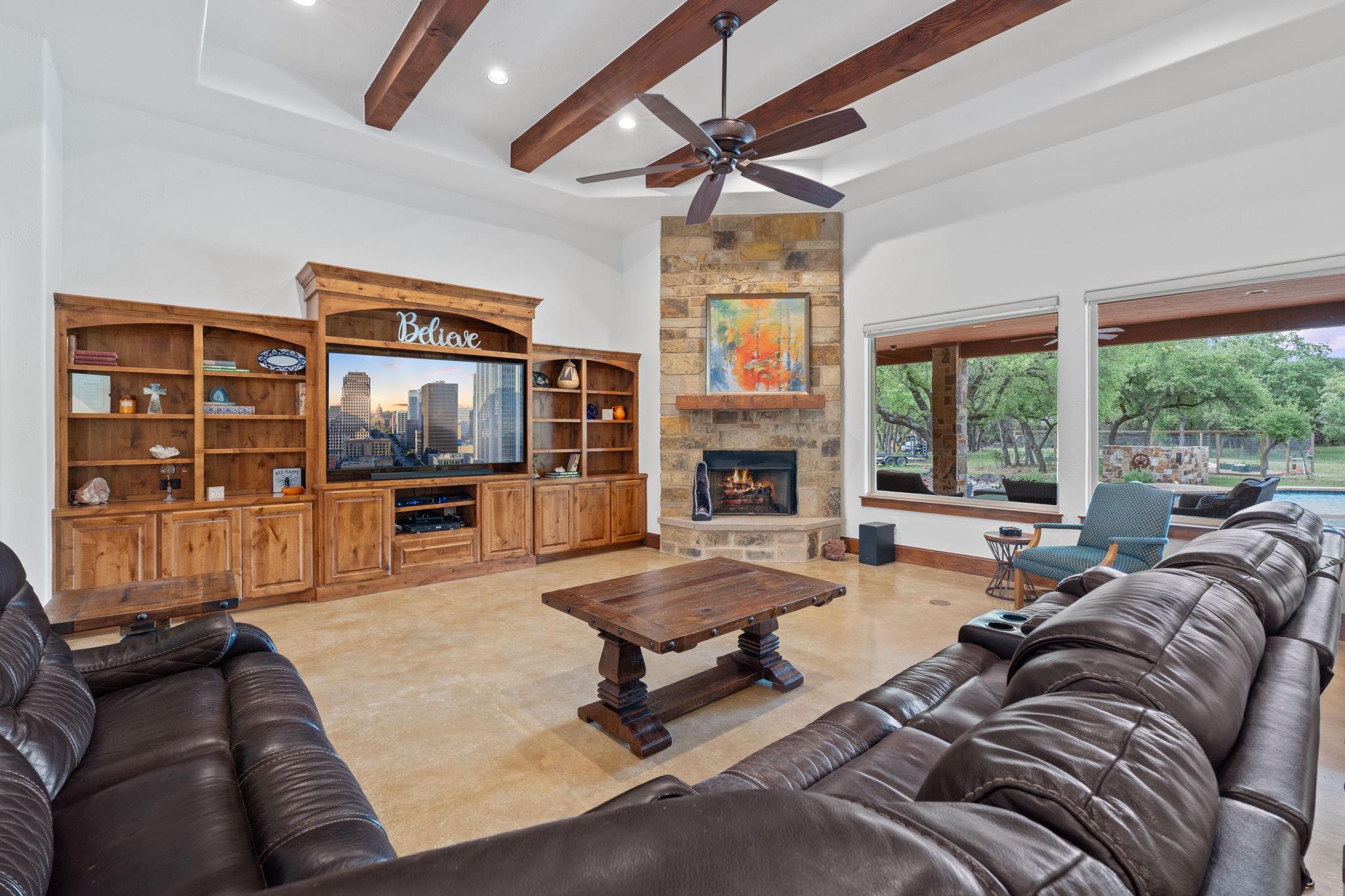 908 Jennings Branch RD