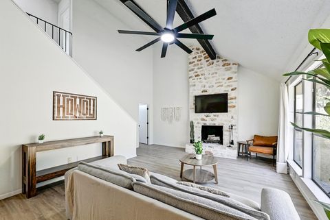 Tiny photo for 7107 Teaberry DR, Austin, TX 78745 (MLS # 7694340)