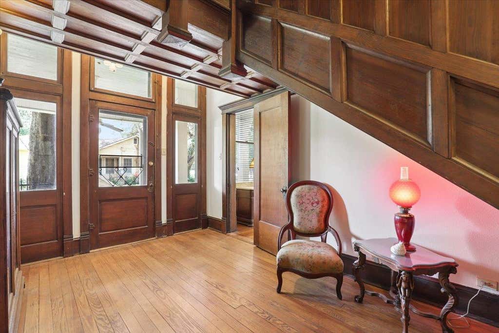 Photo of 504 S Main ST, Lockhart, TX 78644 (MLS # 6819049)