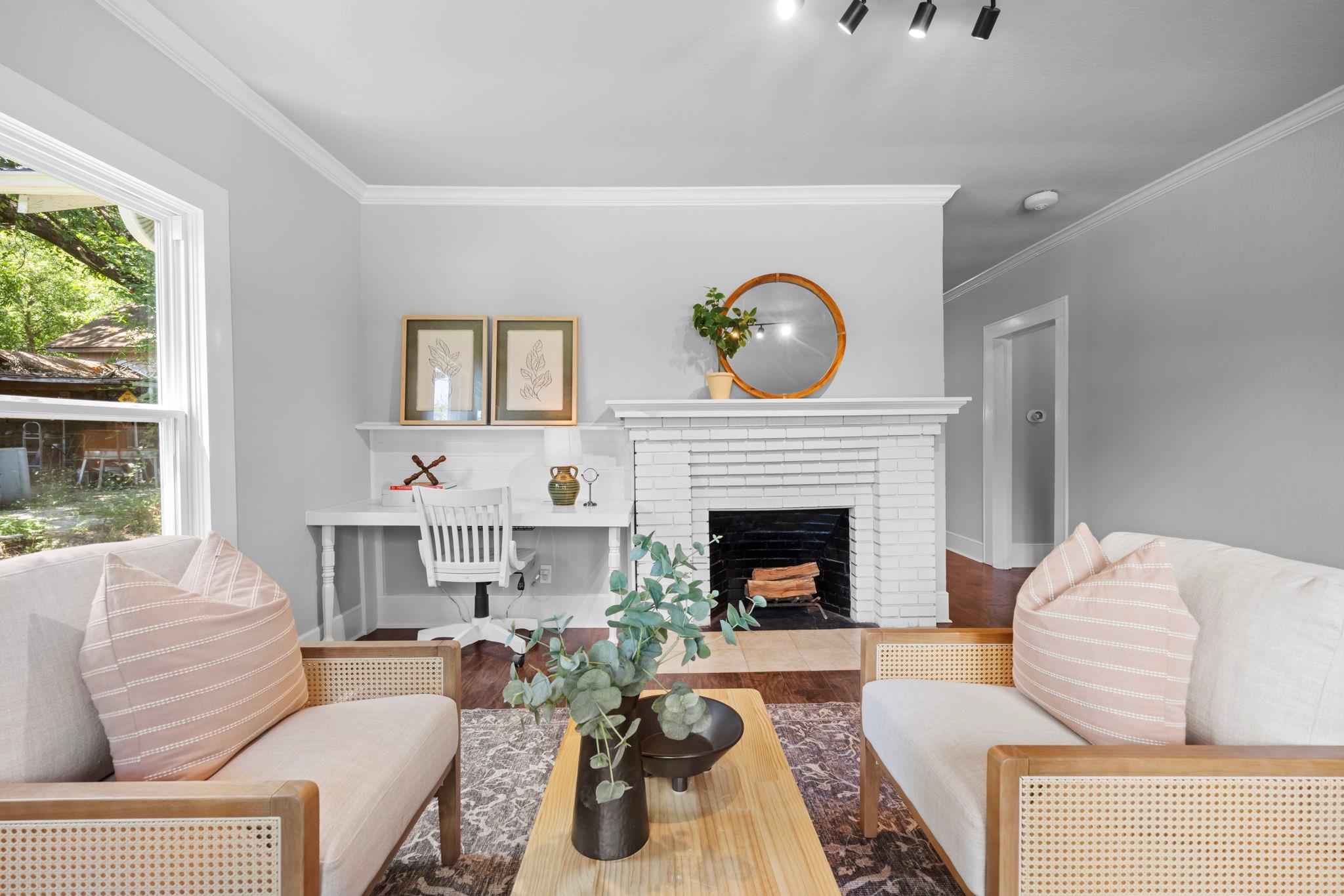 114 E 10th Ave