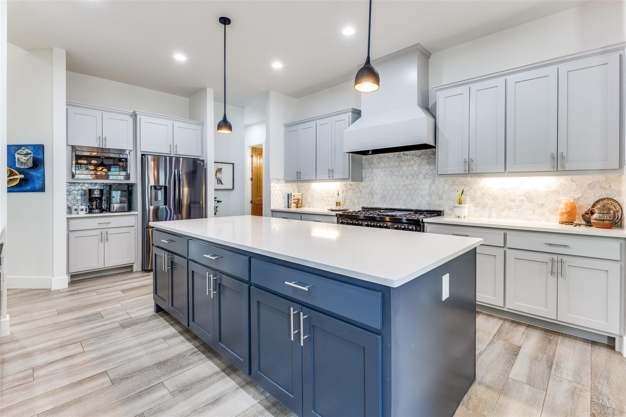 410 Woodland Oaks TRL