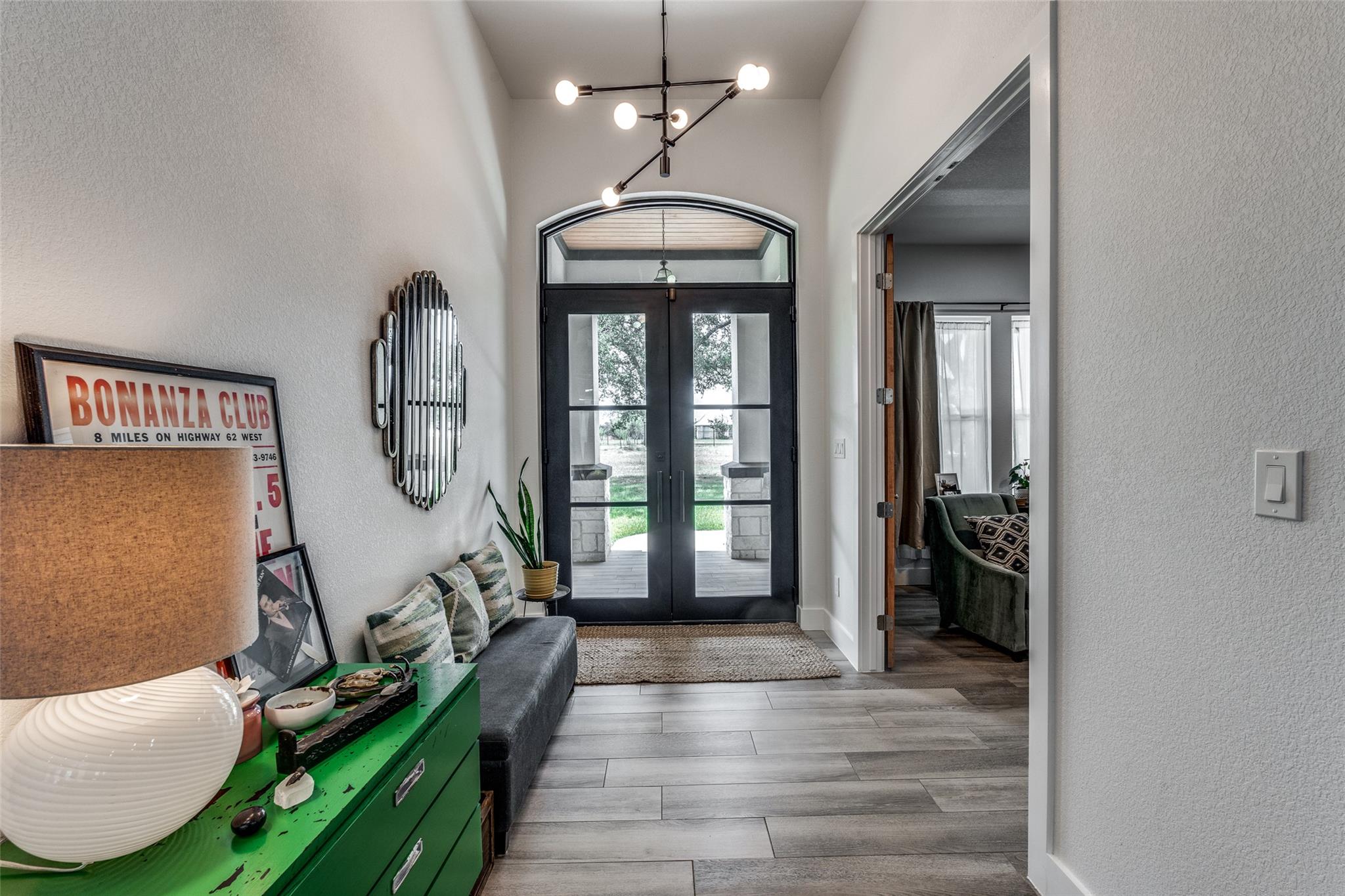 410 Woodland Oaks TRL