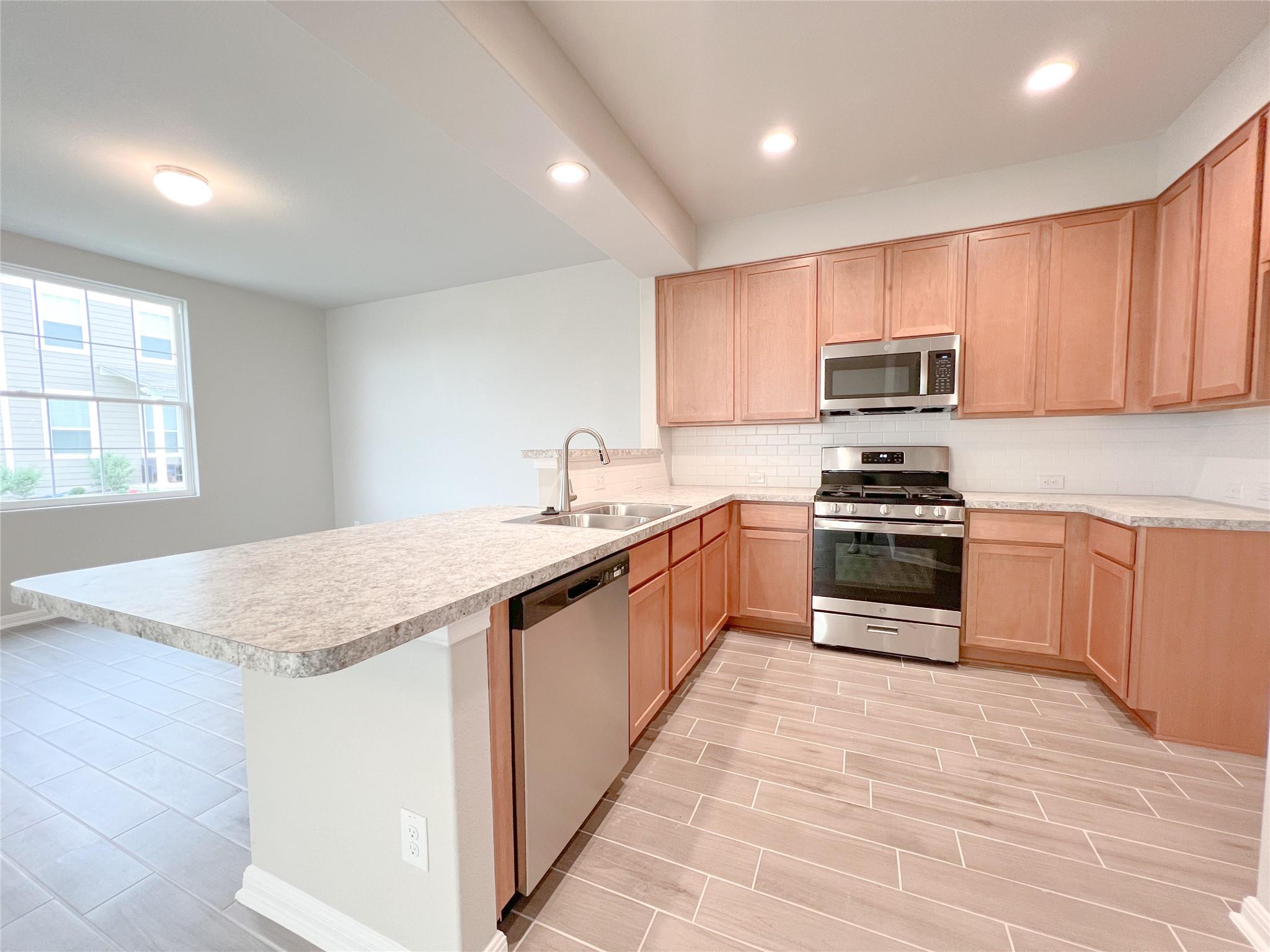 676 Ferrule DR