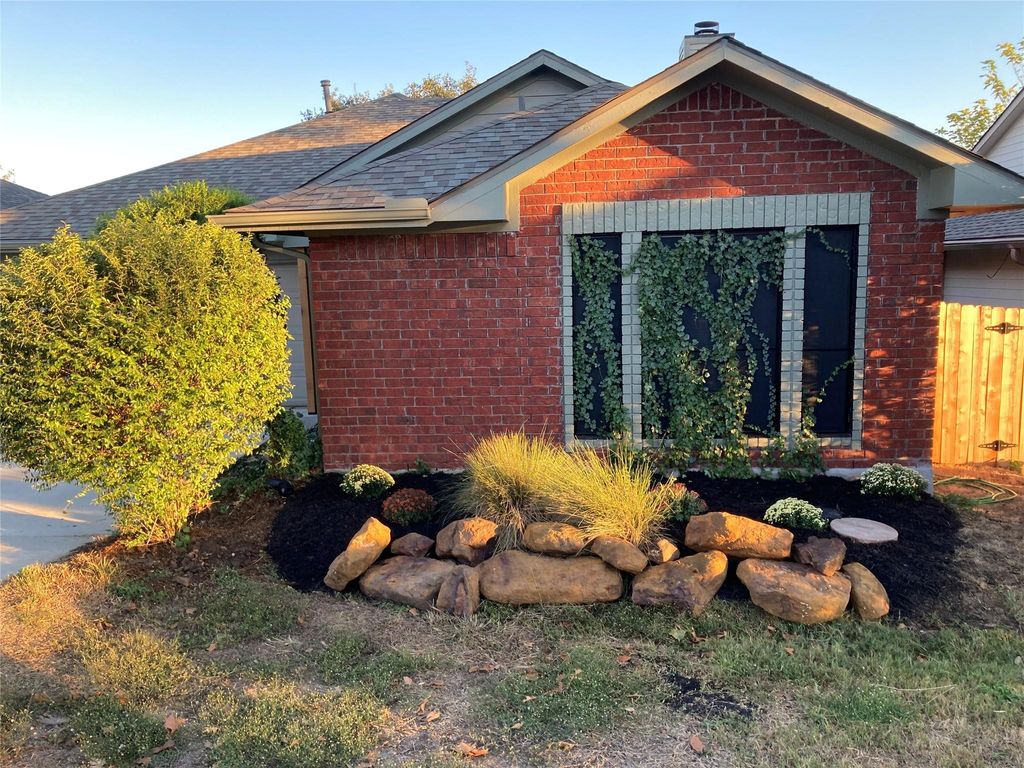 Photo of 1157 Lago Vista ST, San Marcos, TX 78666 (MLS # 4208112)