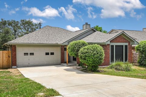 1157 Lago Vista ST San Marcos TX 78666