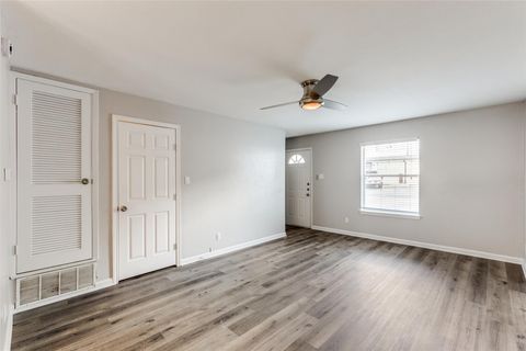 Tiny photo for 2005 Glen Allen ST #104, Austin, TX 78704 (MLS # 7860766)