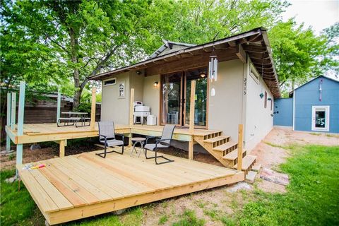 2713 Sweeney LN Austin TX 78723