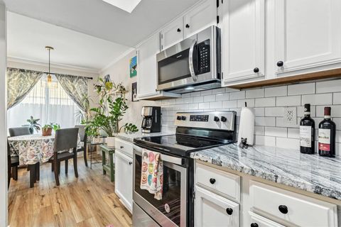 Tiny photo for 512 Eberhart LN #603, Austin, TX 78745 (MLS # 9009126)