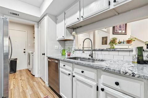 Tiny photo for 512 Eberhart LN #603, Austin, TX 78745 (MLS # 9009126)