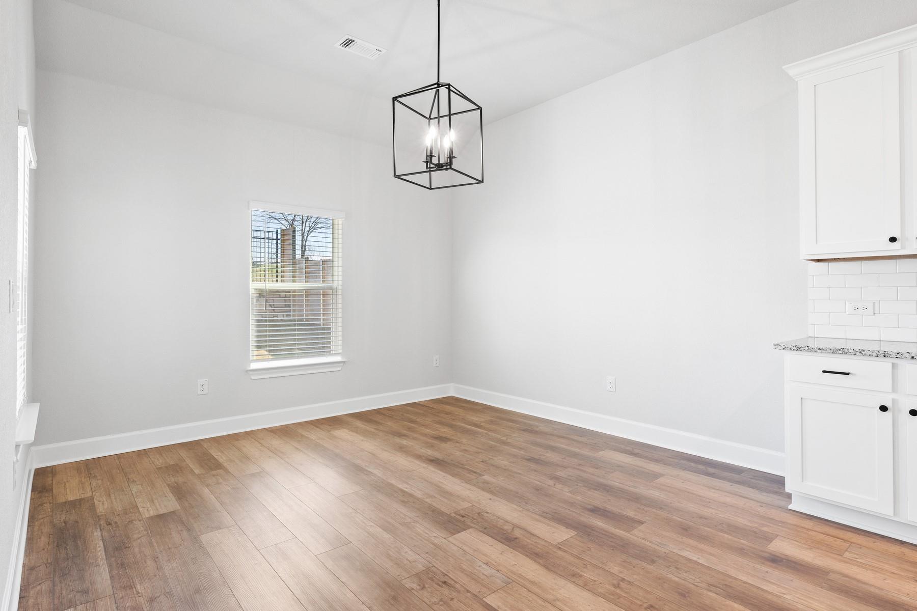 9701 Gladsome PATH