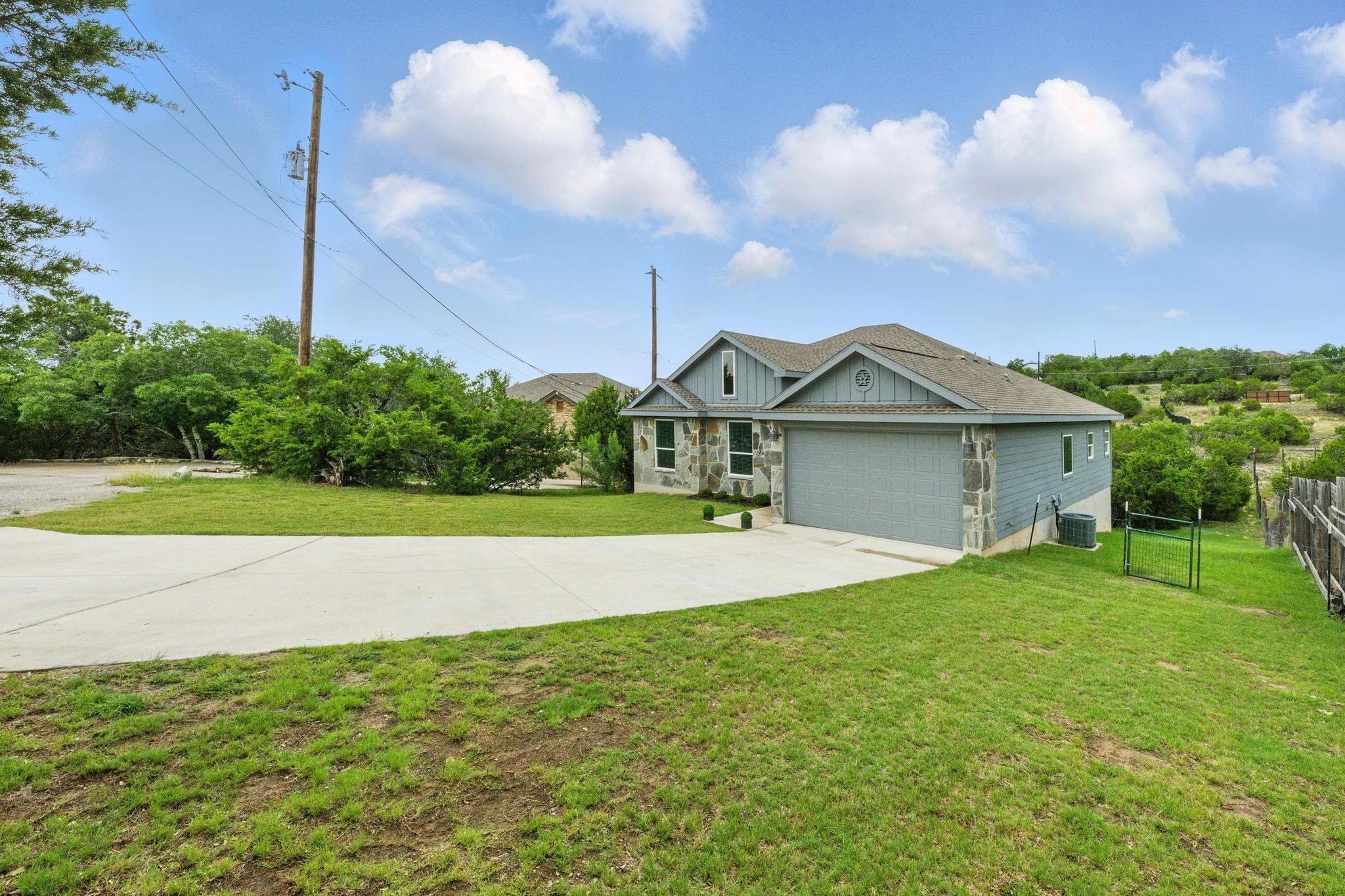 10605 Creekwood CIR