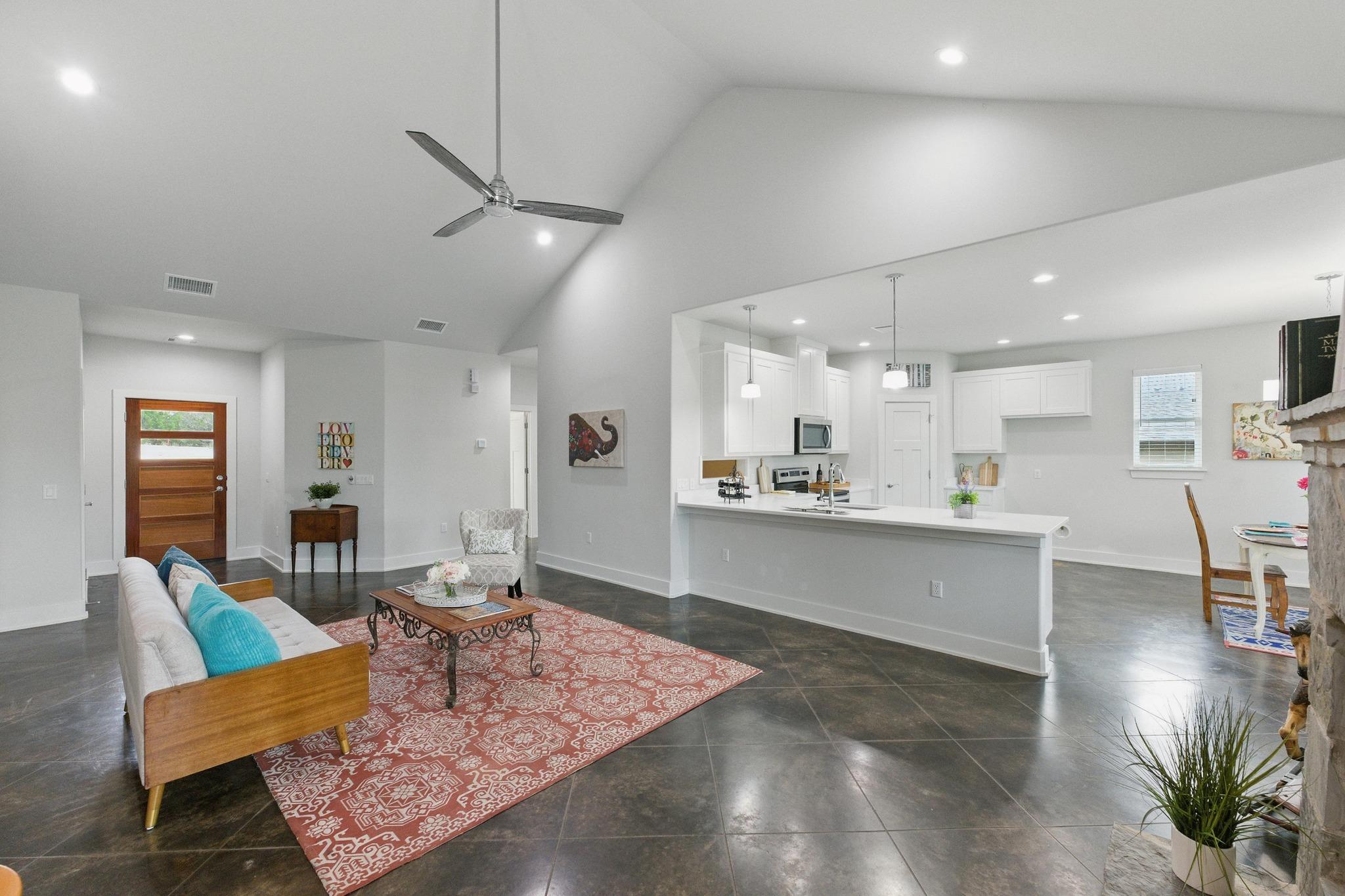 10605 Creekwood CIR