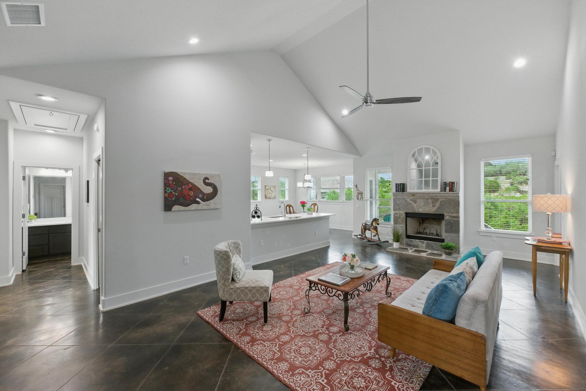 10605 Creekwood CIR
