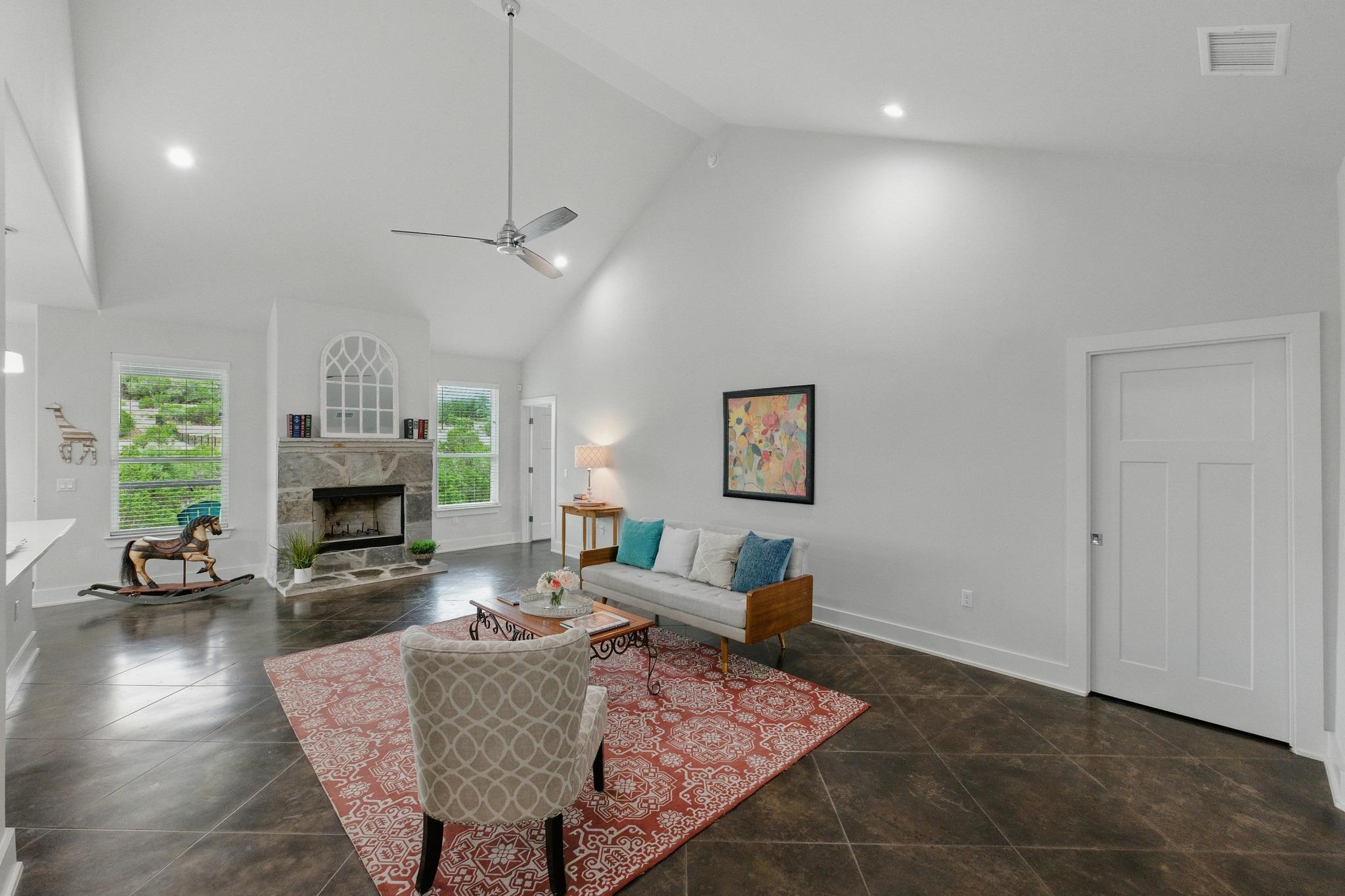 10605 Creekwood CIR