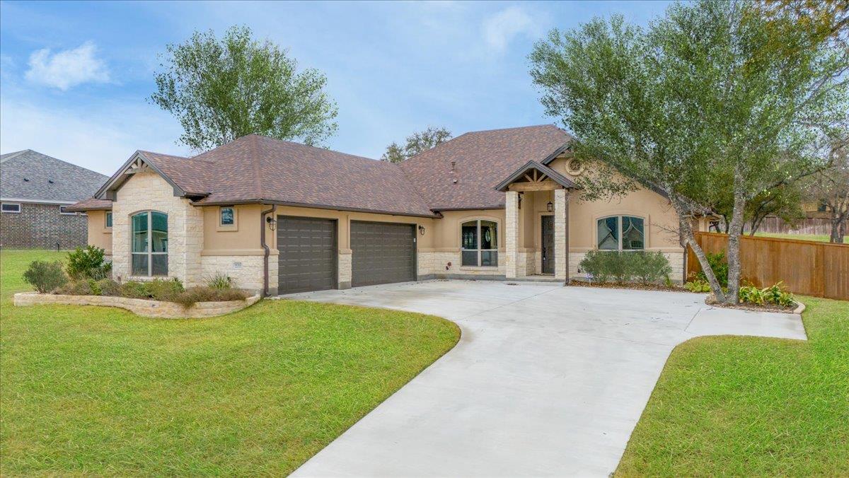 4012 Turning Leaf DR