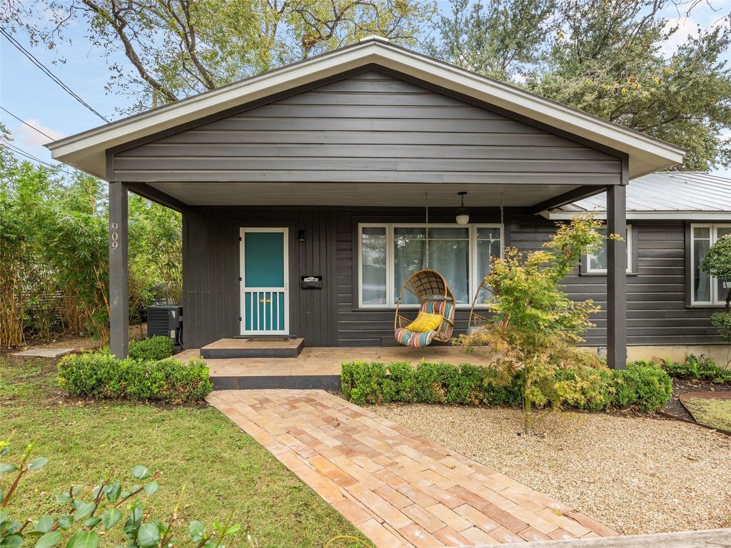 Photo of 909 Shelley Ave, Austin, TX 78703 (MLS # 9287011)