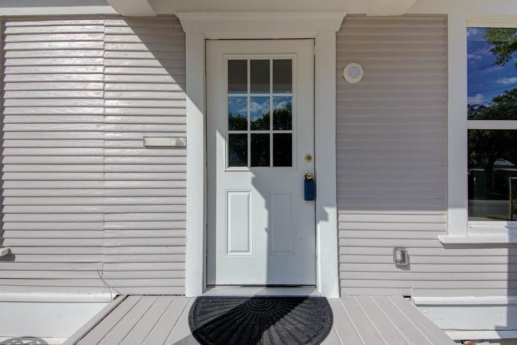 Photo of 743 S Blanco ST S, Lockhart, TX 78644 (MLS # 1823046)