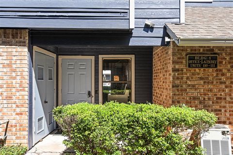 Tiny photo for 2500 Burleson RD #401, Austin, TX 78741 (MLS # 9827965)