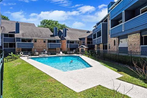 Tiny photo for 2500 Burleson RD #401, Austin, TX 78741 (MLS # 9827965)