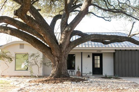 Photo of 2907 Pinecrest DR, Austin, TX 78757 (MLS # 4255999)