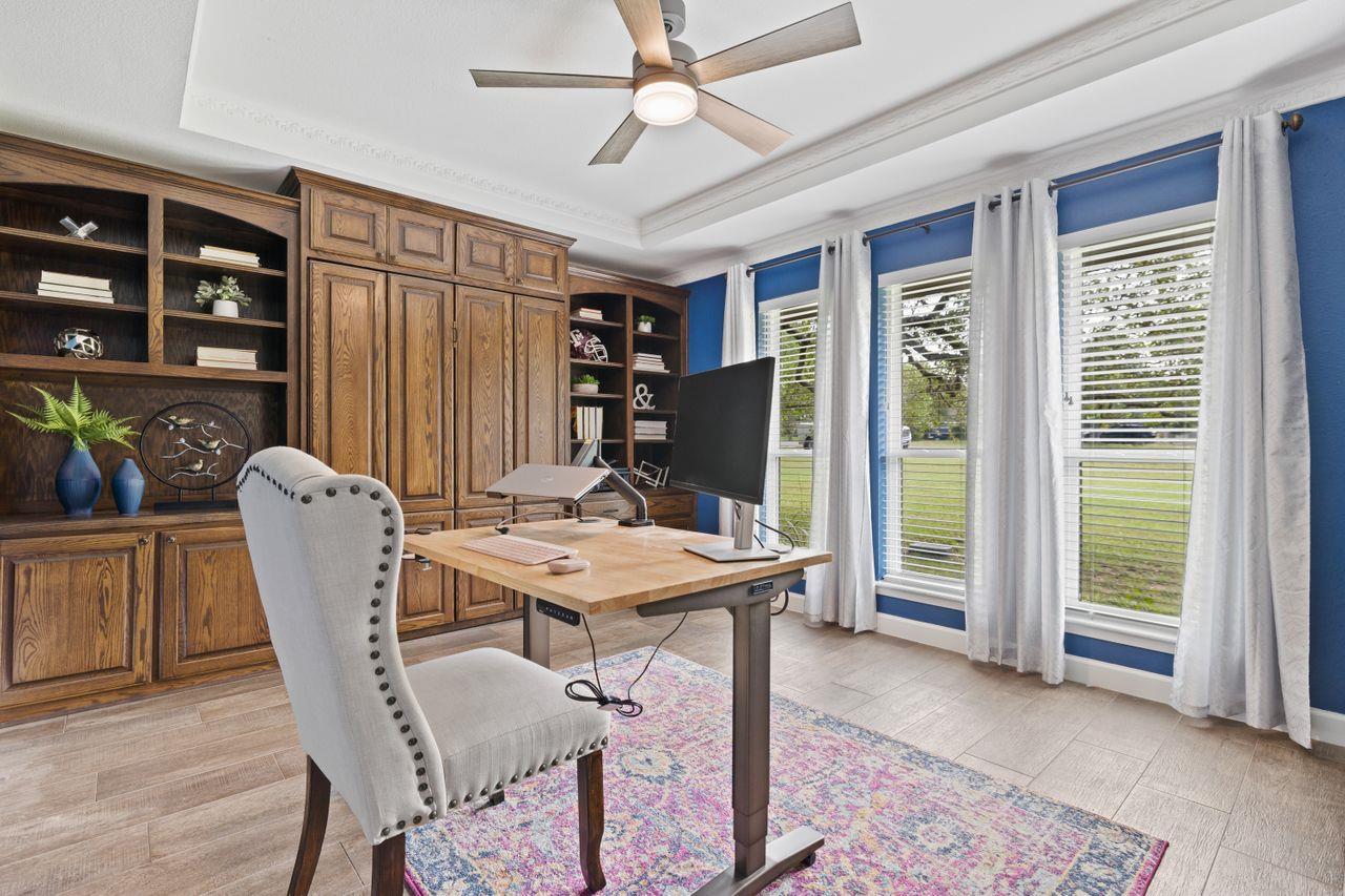 3701 Arrowhead CIR
