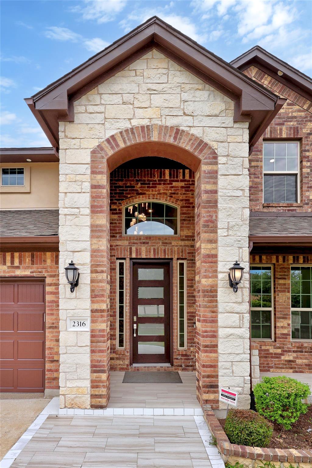 2316 Bravo CT
