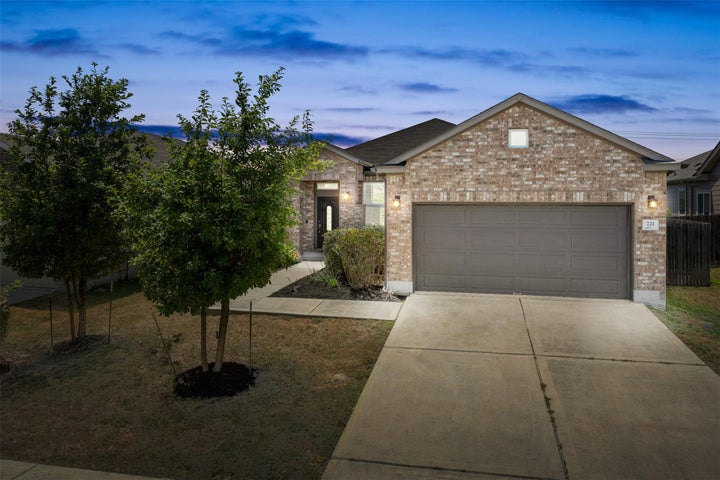 Photo 1 of 17 — 721 Bridgestone WAY, Buda, TX 78610
