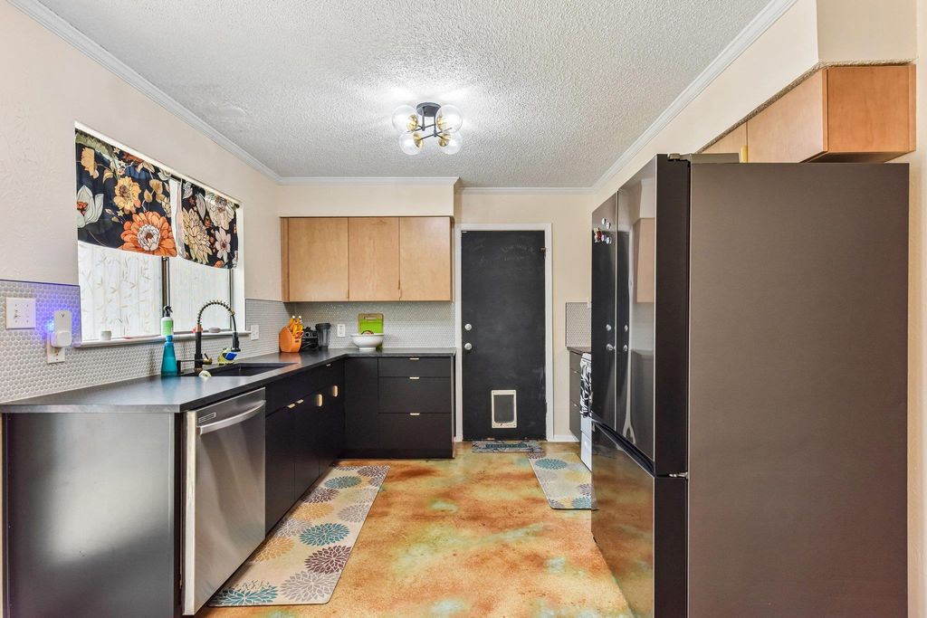 Photo of 9610 Covey RDG, Austin, TX 78758 (MLS # 7071703)