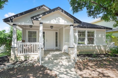 151 Sampson Kyle TX 78640