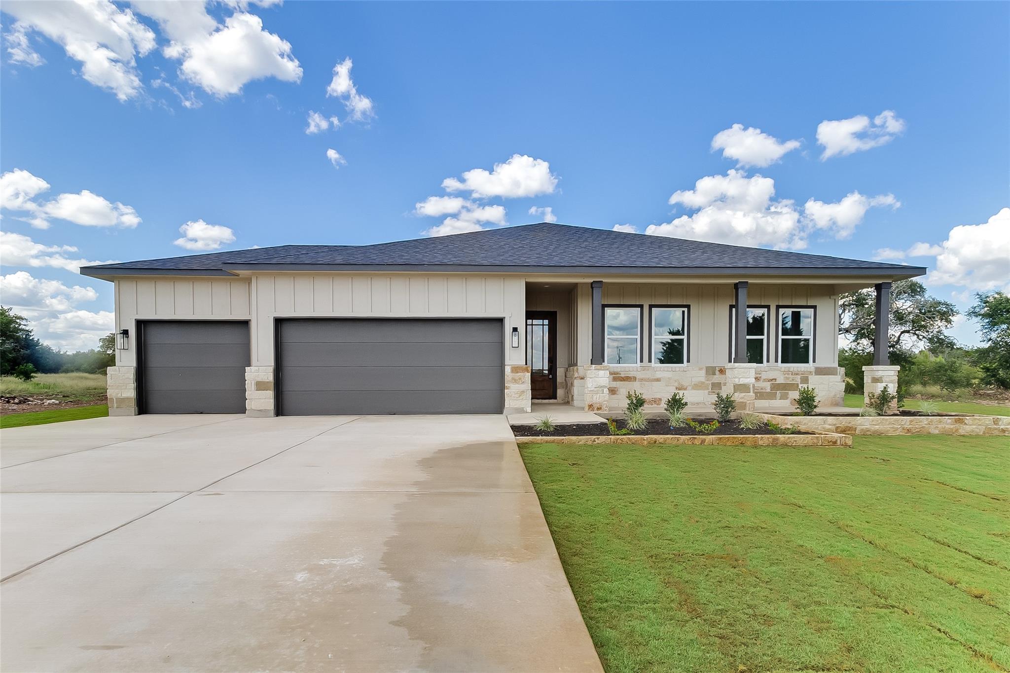 124 Draper LN