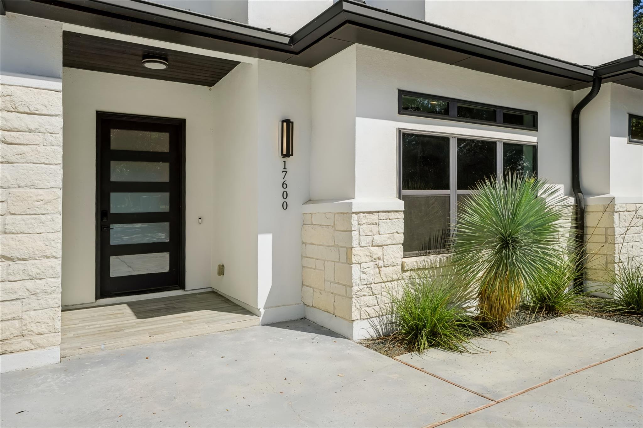17600 Regatta View DR