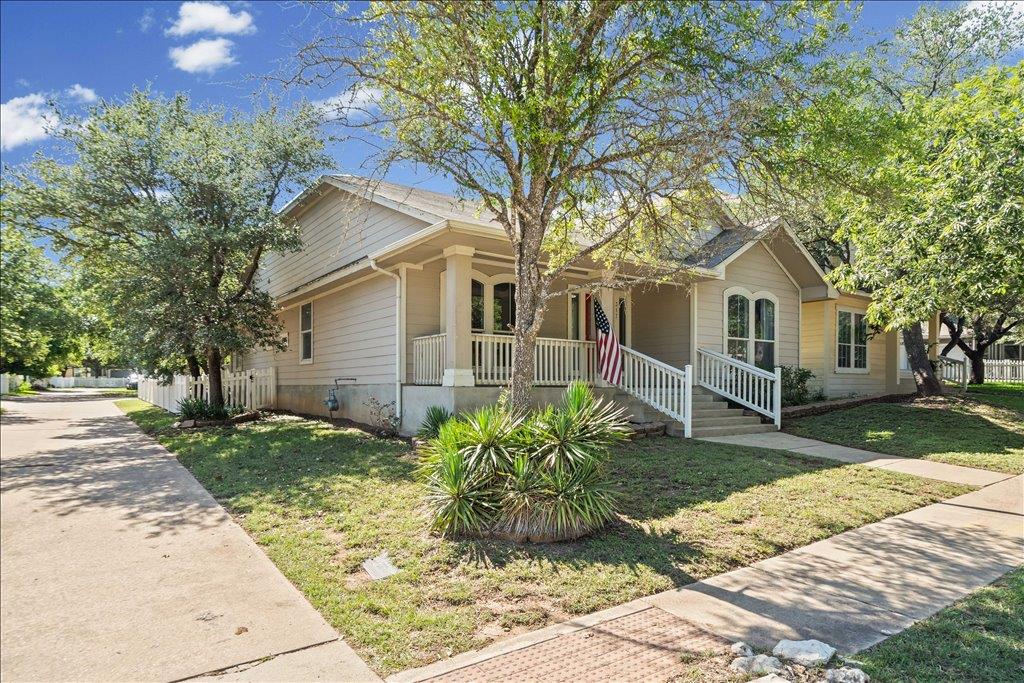 317 Bandstand LN