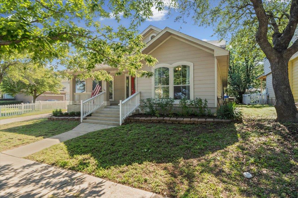 317 Bandstand LN