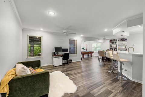 Tiny photo for 2807 Round Table RD, Austin, TX 78746 (MLS # 1298011)