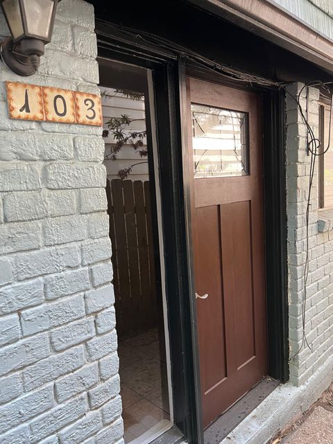 2413 Leon ST 103 Austin TX 78705