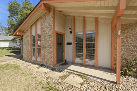 Tiny photo for 902 Emerald Wood DR, Austin, TX 78745 (MLS # 4211338)