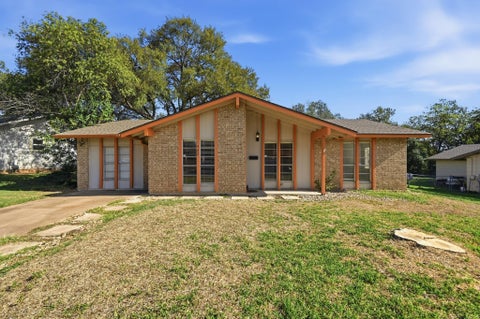 Tiny photo for 902 Emerald Wood DR, Austin, TX 78745 (MLS # 4211338)