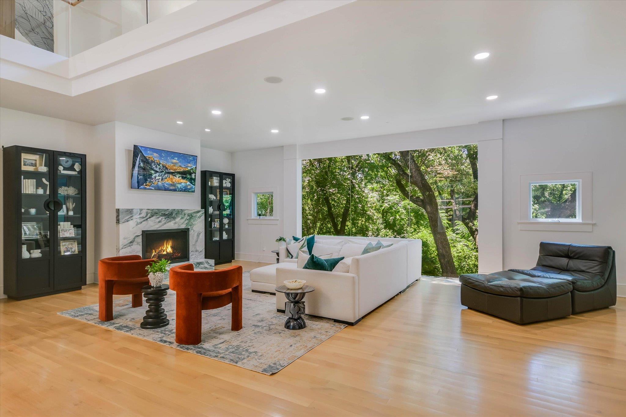 4914 Rollingwood DR