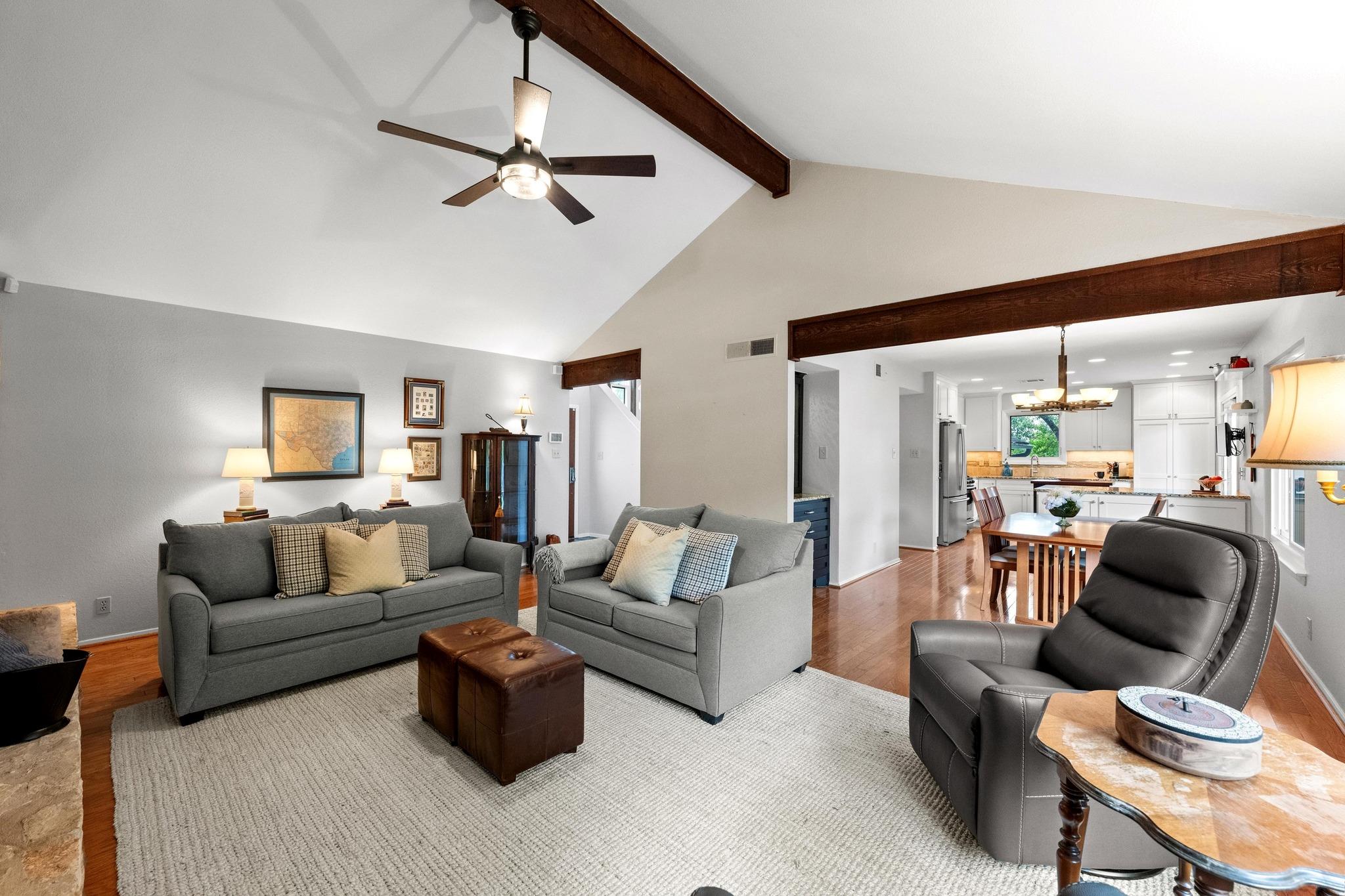 11207 Oak View DR
