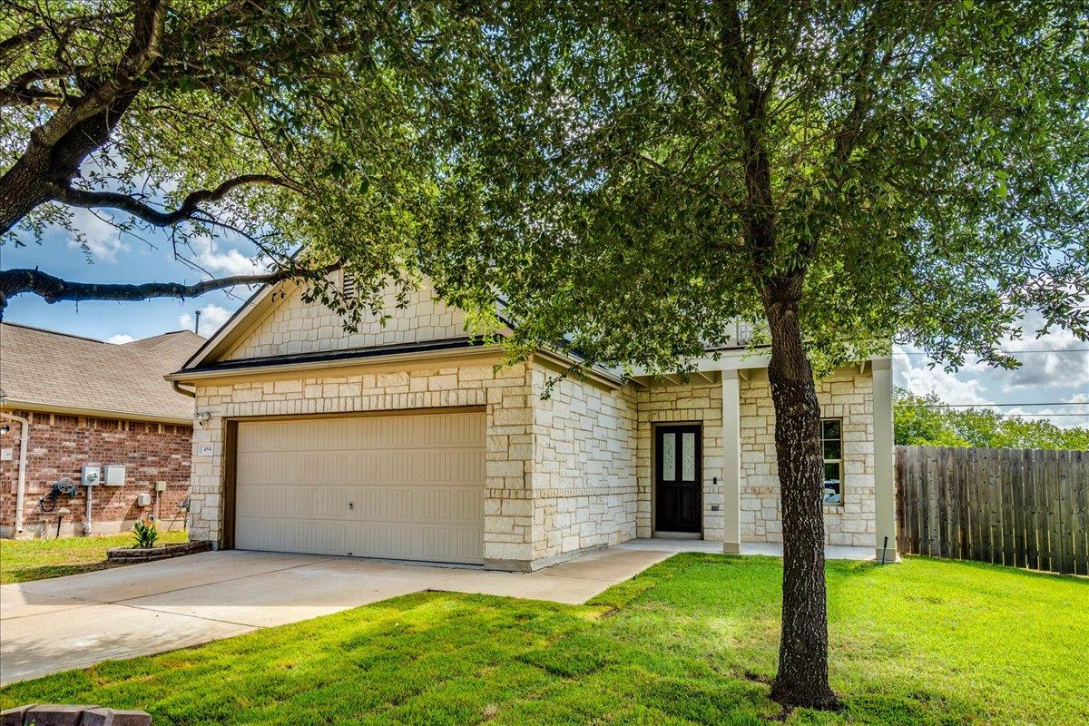 484 Travertine TRL