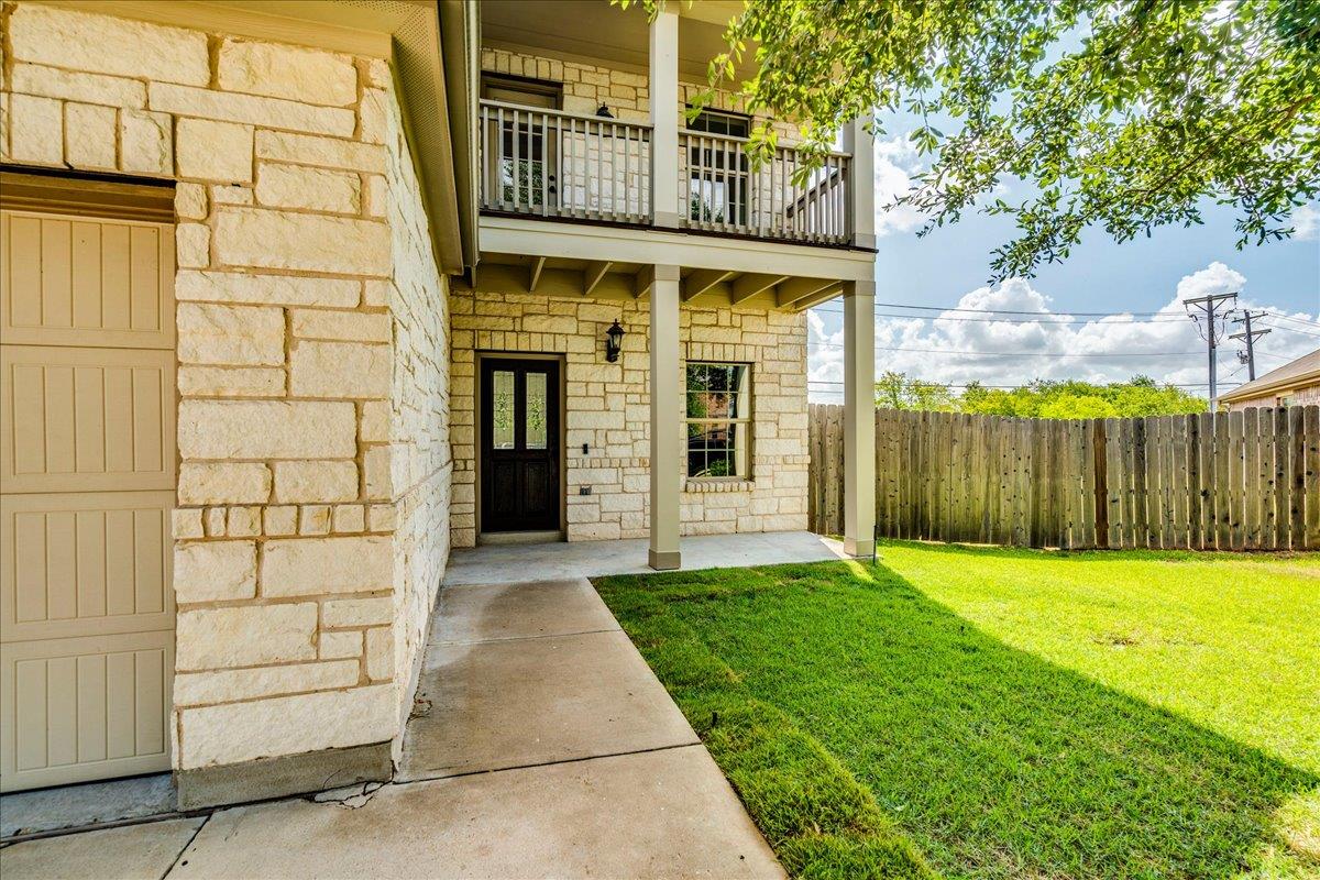 484 Travertine TRL