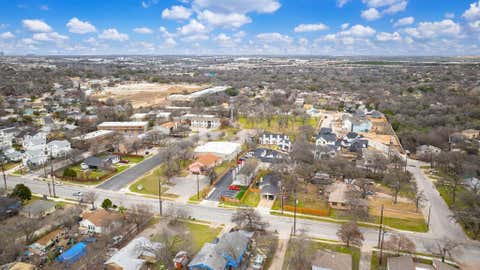 Tiny photo for 2706 Wheless LN #401, Austin, TX 78723 (MLS # 8979571)