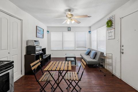 Photo of 1010 W 23rd ST #16, Austin, TX 78705 (MLS # 7136966)