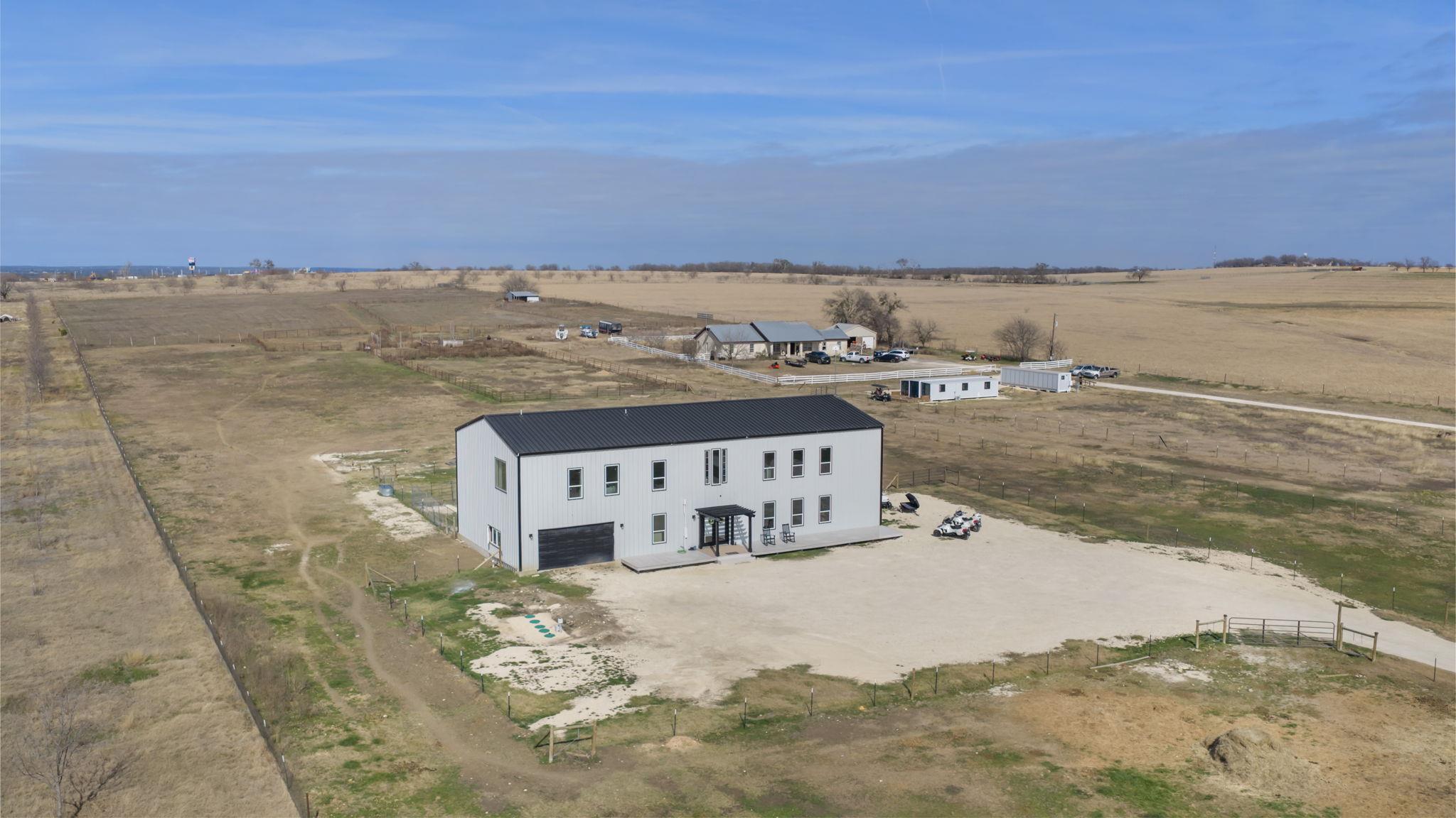 835 E County Road 304